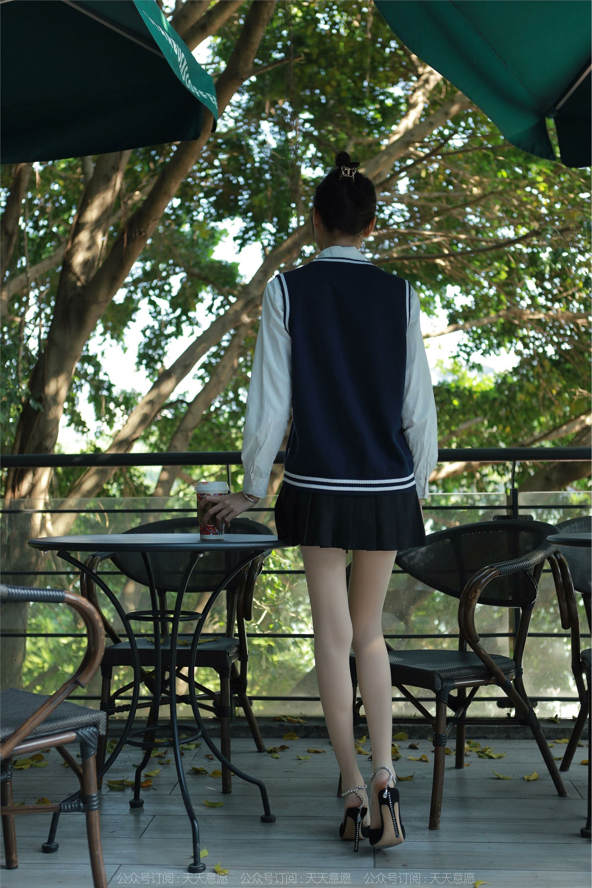 IESS异思趣向  2022.01.10 丝享家985：团团《纯玉学苑装》